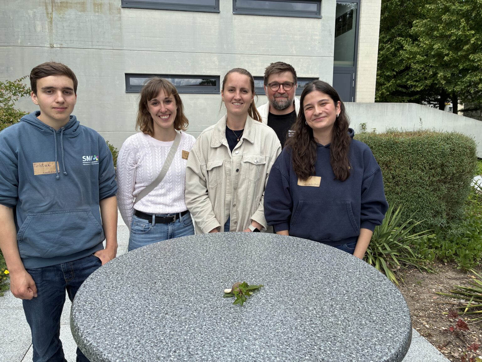 25 05 27 11 55 47 5282