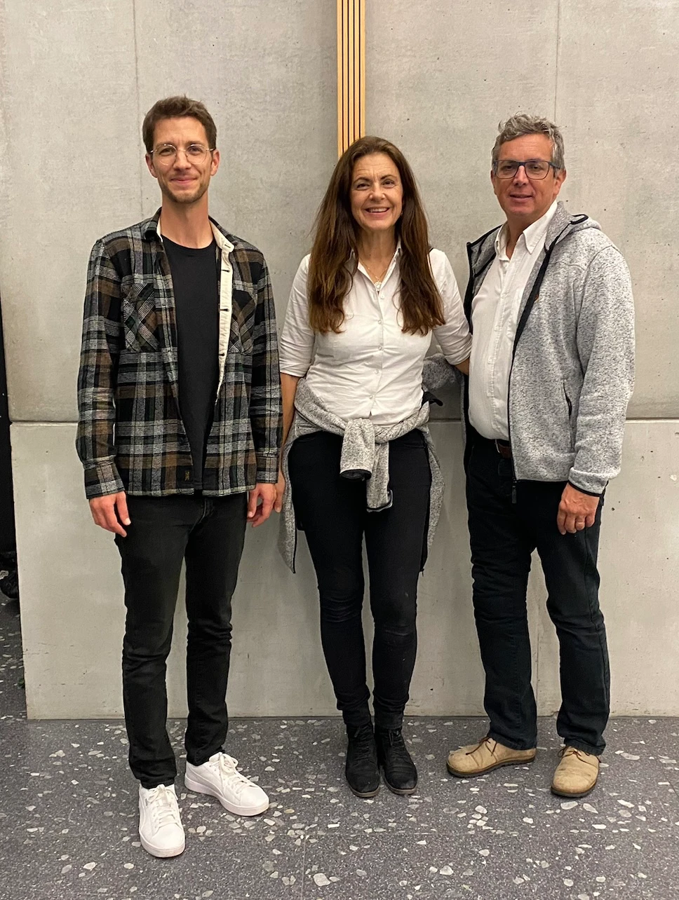 Gründerehepaar Minichmeyer mit Schulseelsorger Herr Veith