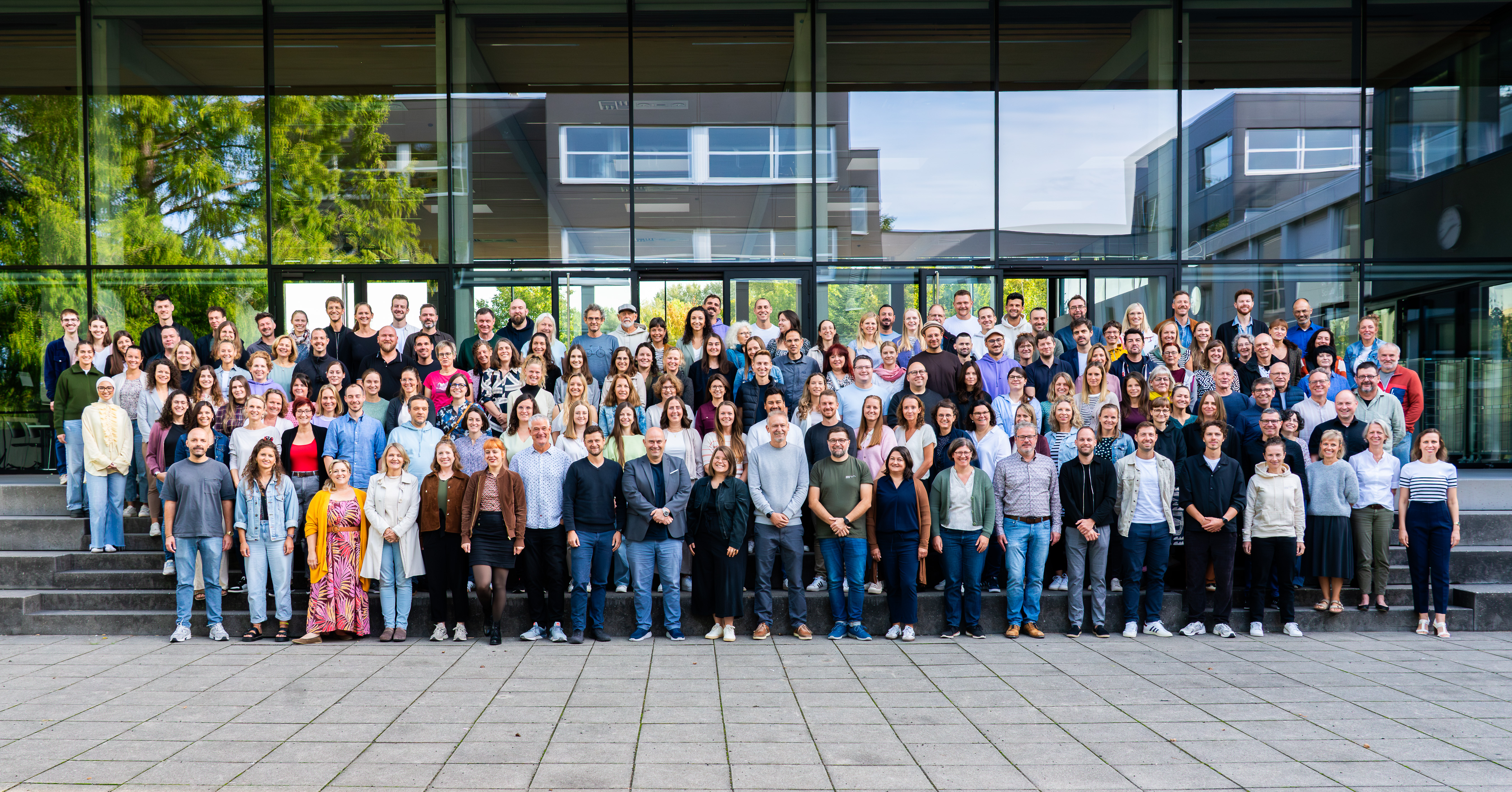 Kollegenfoto 25 schmal