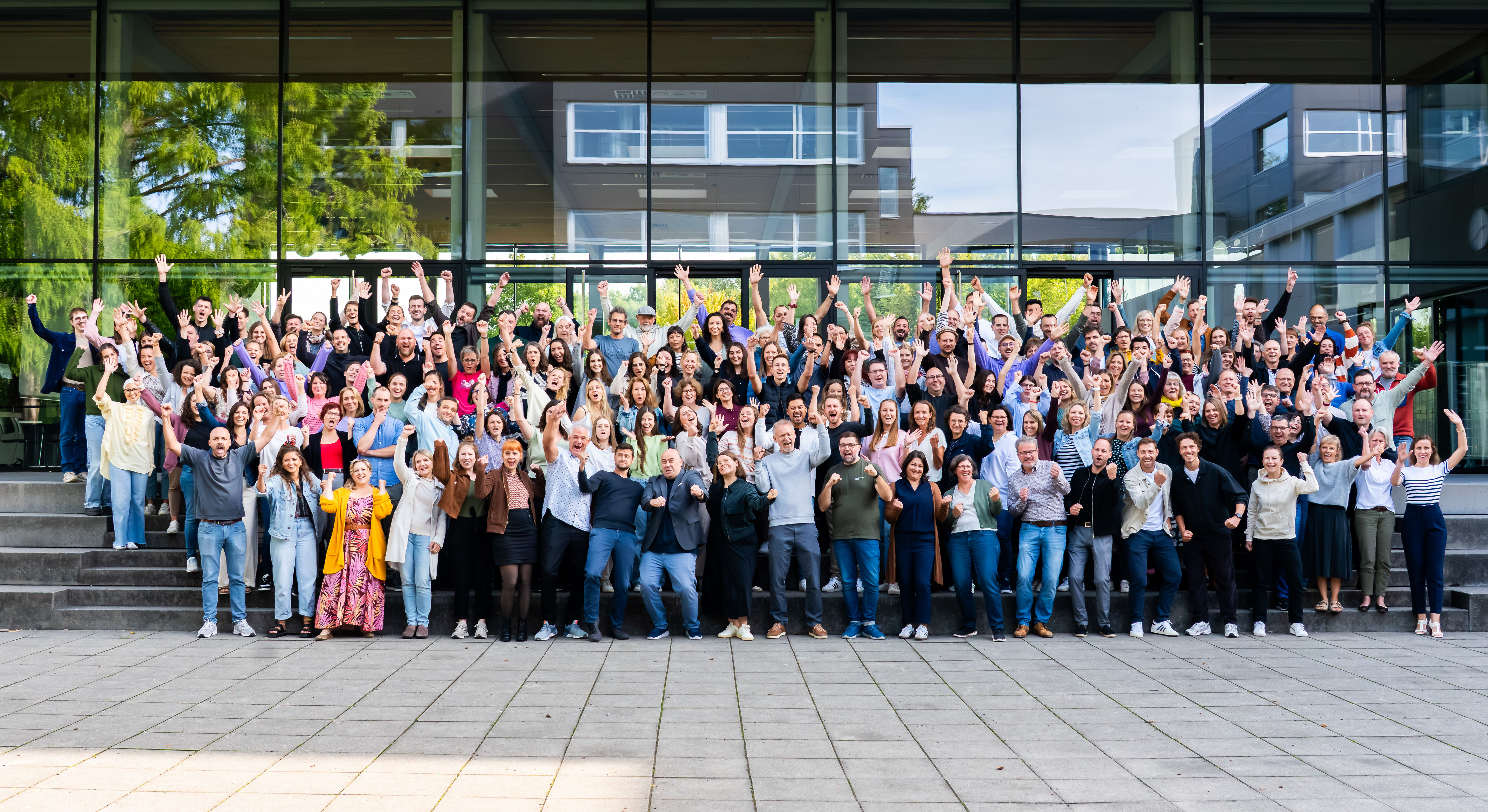 Kollegenfoto Jubel 25 schmal